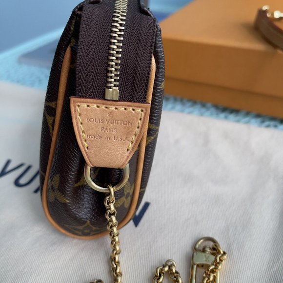 Louis Vuitton EVA CLUTCH with CROSSBODY STRAP in Great Condition - Picture 9 of 15